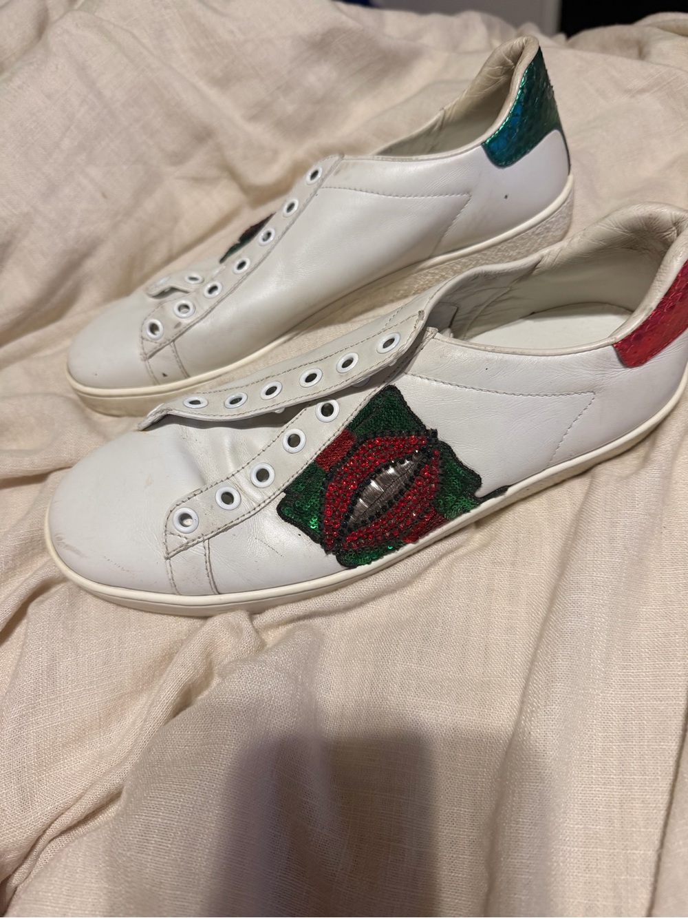 Gucci White Leather Sneakers with Red & Green Sequin Lip Patch